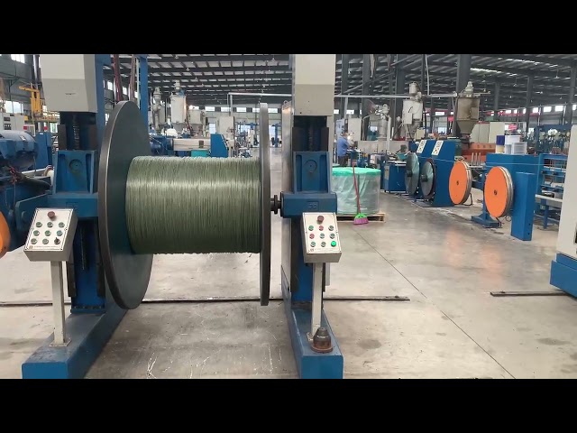LA CHINE Cable en fibre optique extérieure GYTS53 Cable blindé en tubes lâches en filets enfouis directement à vendre