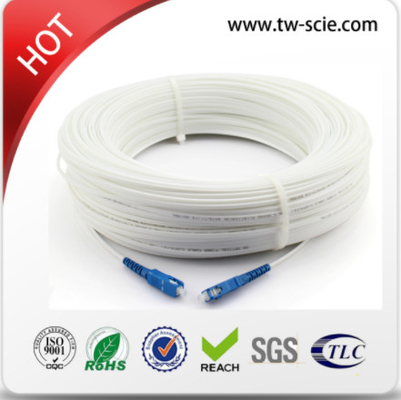Bon câble d'interface d'intérieur imperméable de fibre de FTTH, poids léger d'intérieur de câble d'interface de papillon