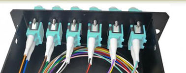 50 / 125 OM3 boîte d'arrêt de la charge FTTH, unité optique de distribution de fibre avec le tableau de connexions